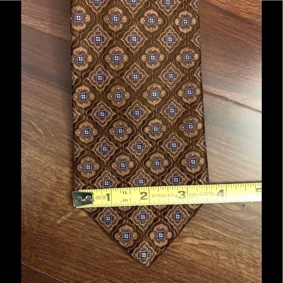 IKE BEHAR New York Brown Silk Necktie - Picture 9 of 10